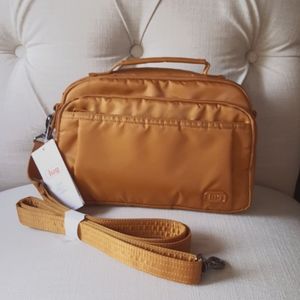 Lug Scoop crossbody amber yellow autumn